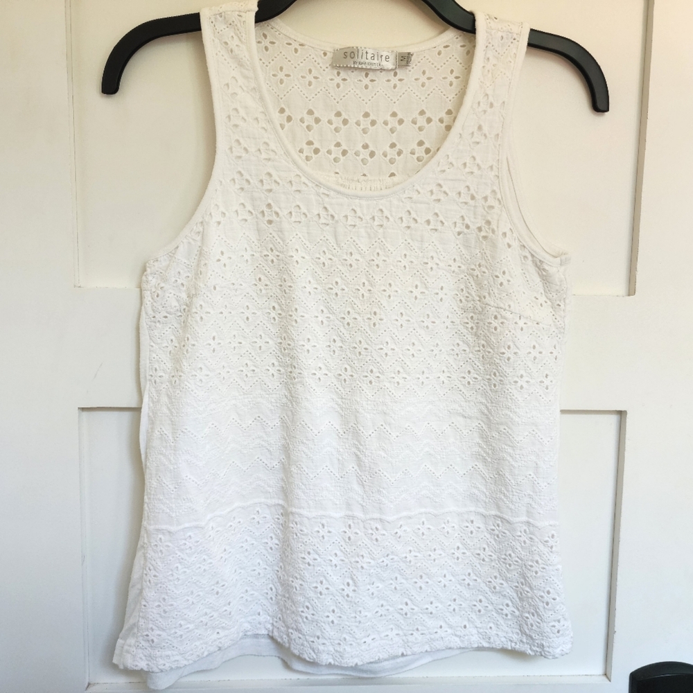 Solitaire Eyelet Sleeveless White Tank Top Shirt